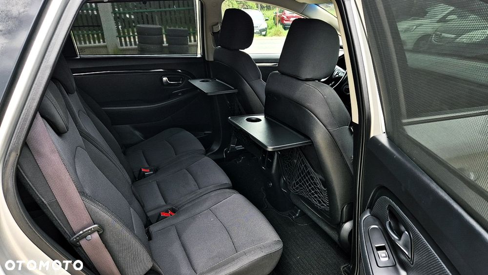 Kia Carens 1.6 GDI Business Line 7os EU6 - 34