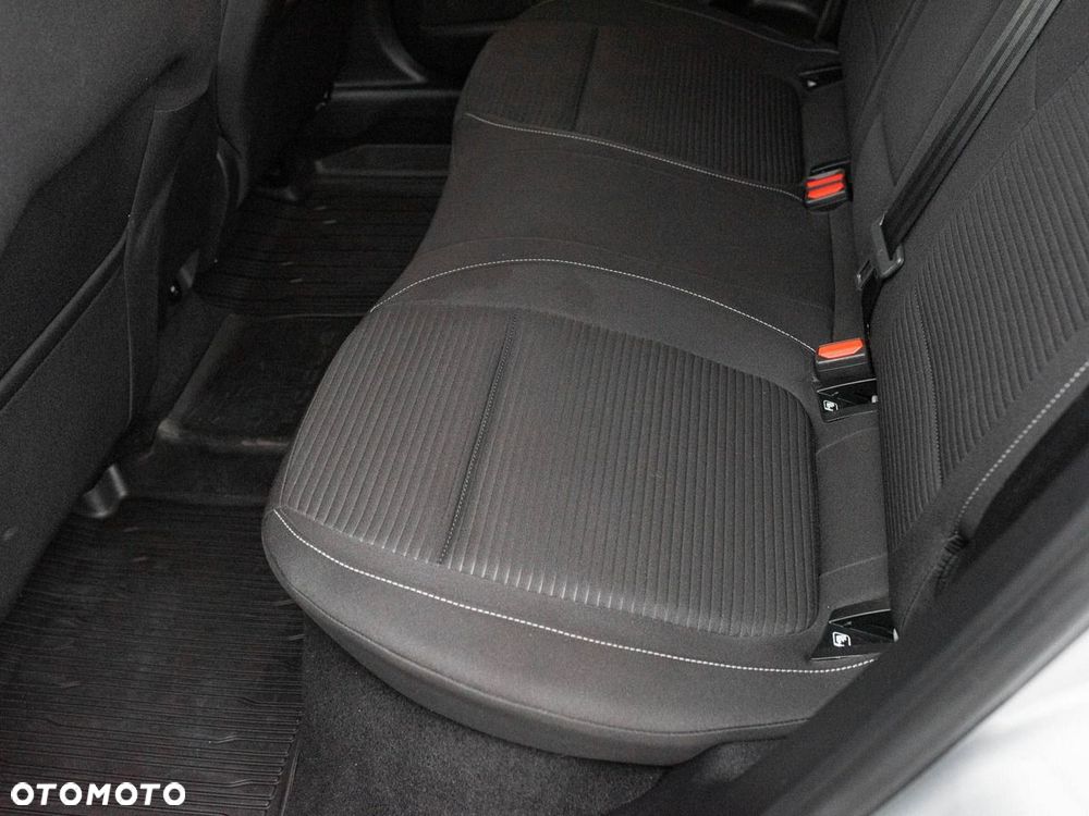 Ford Focus - 25