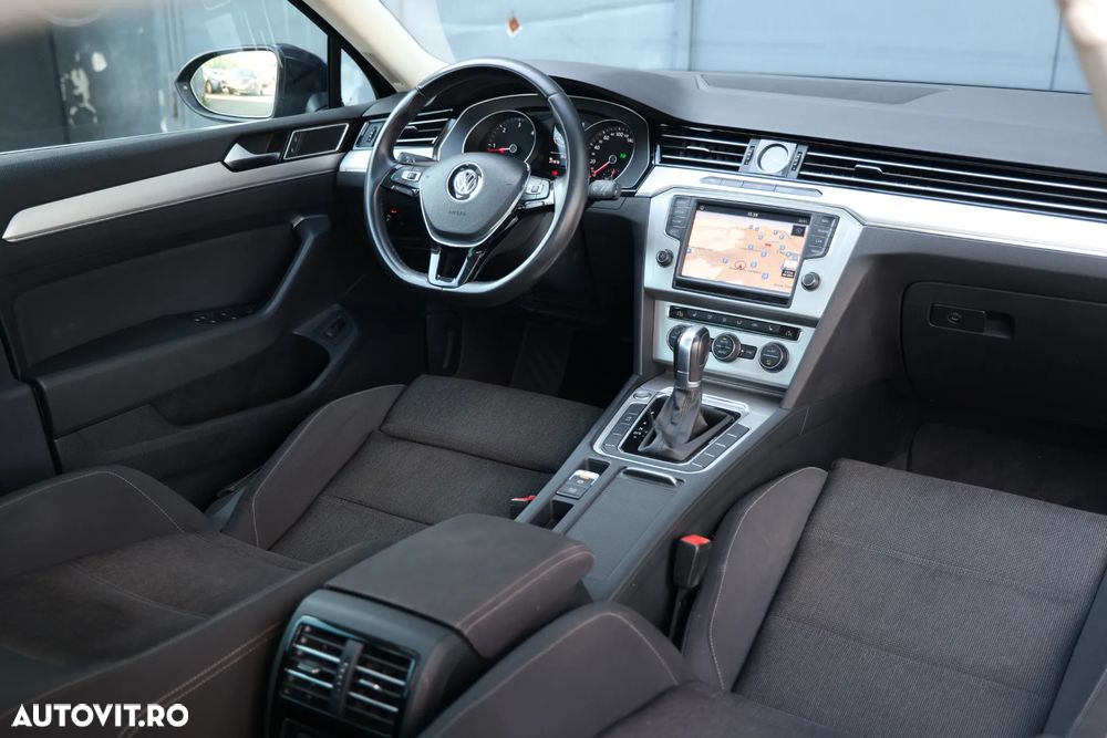 Volkswagen Passat 2.0 TDI DSG (BlueMotion Technology) Highline - 17