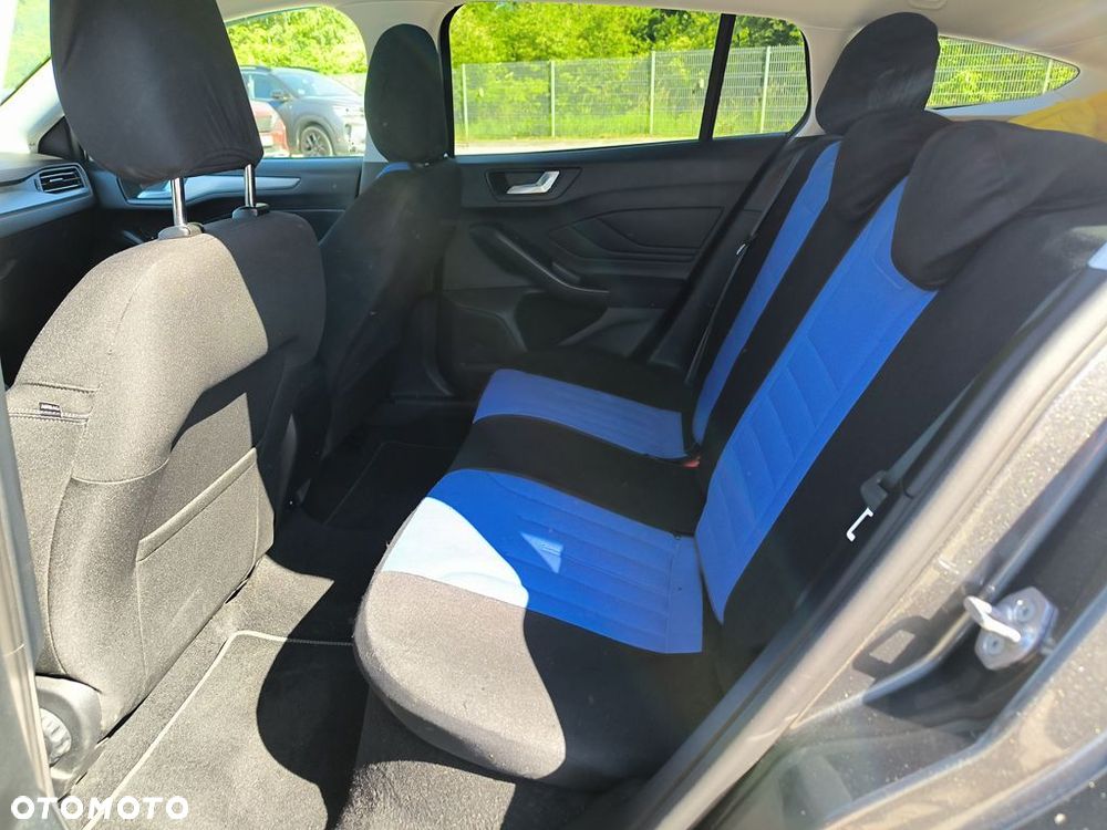 Ford Focus - 12