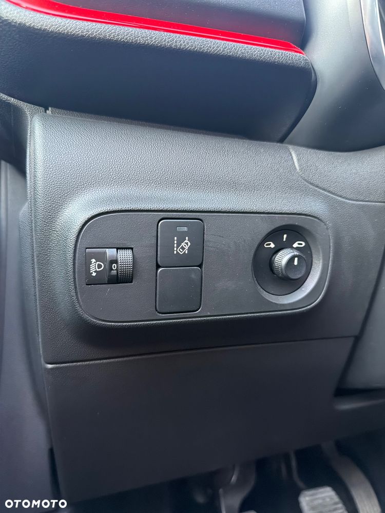 Citroën C3 Pure Tech 82 SHINE - 18