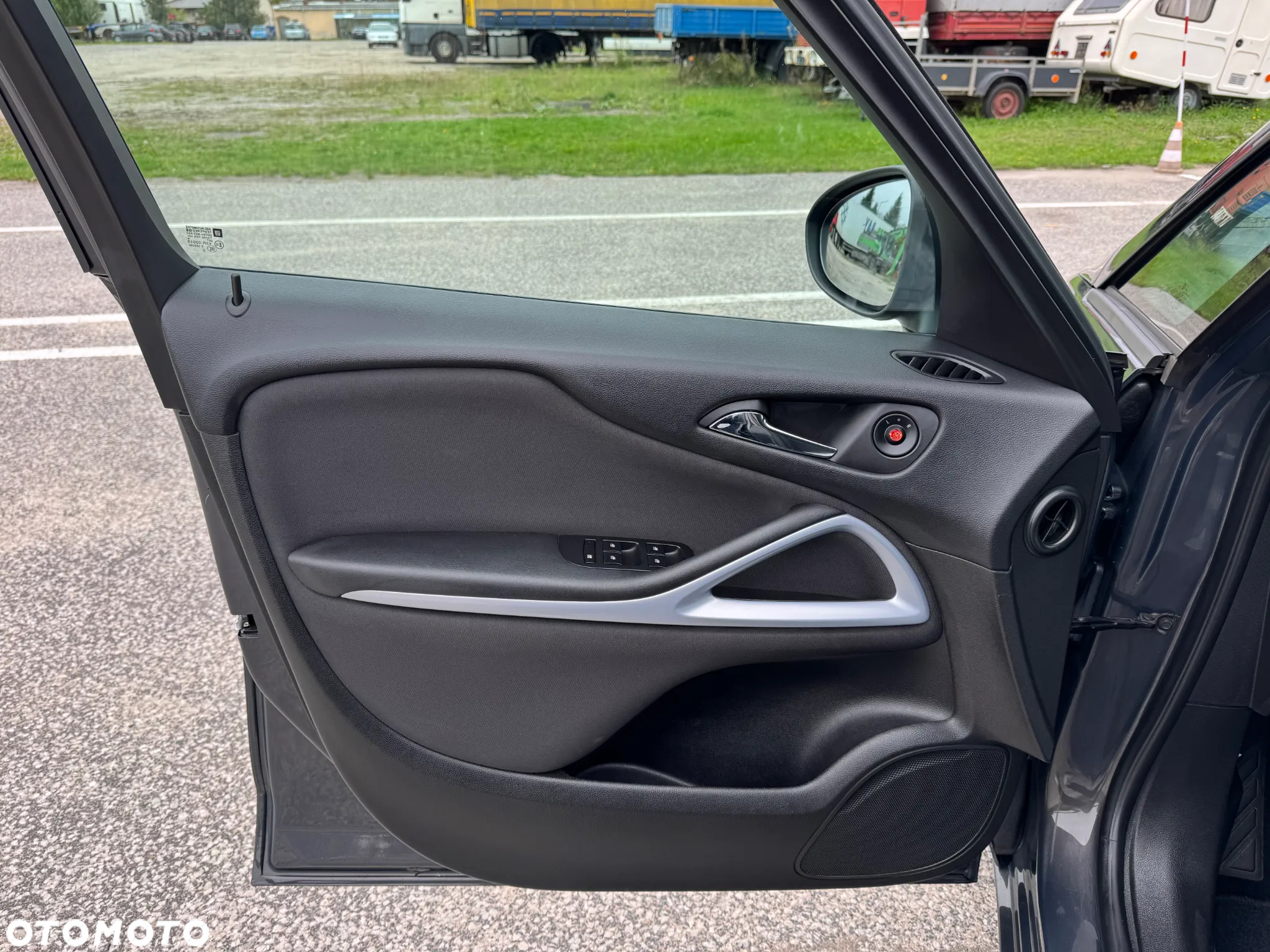 Opel Zafira 1.4 Turbo (ecoFLEX) Start/Stop Innovation - 25