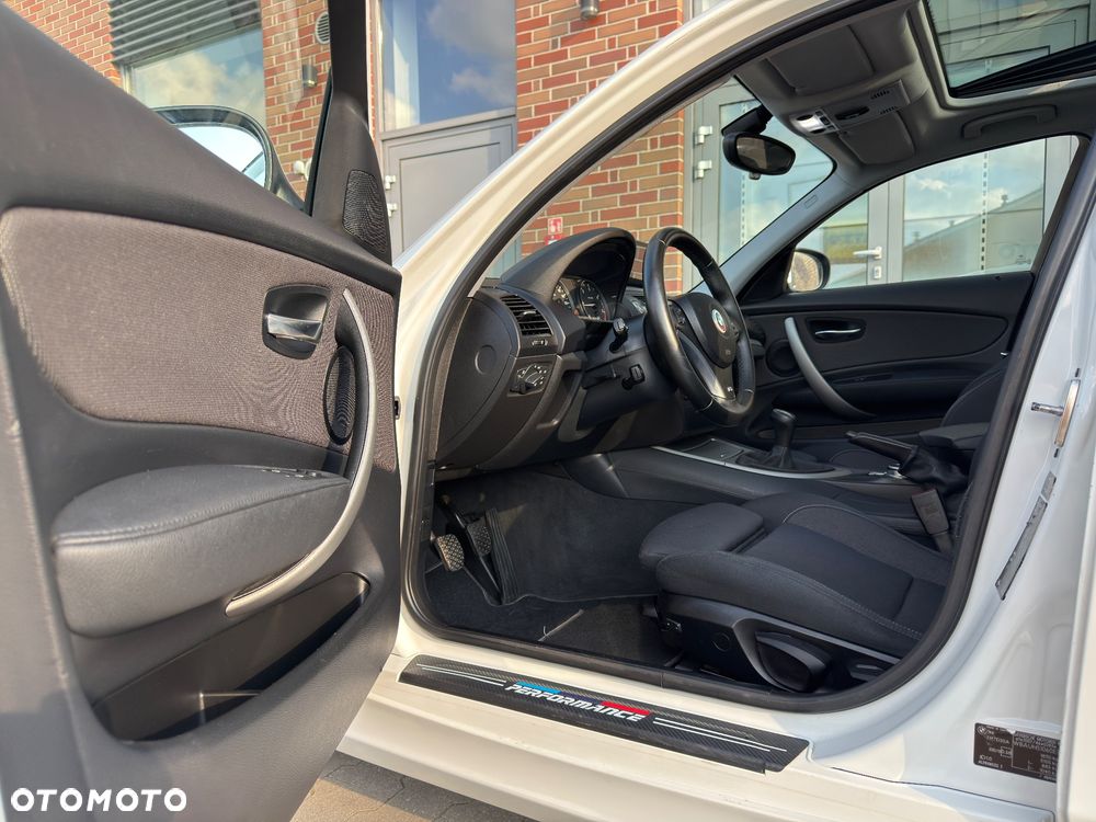 BMW Seria 1 - 17