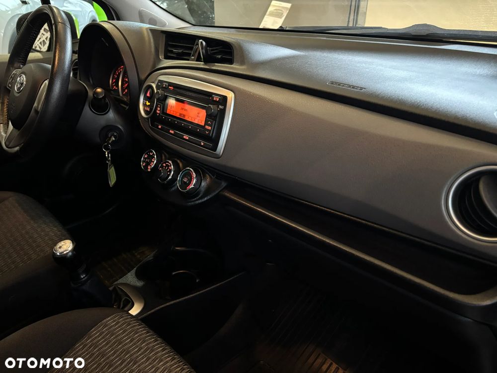 Toyota Yaris - 18
