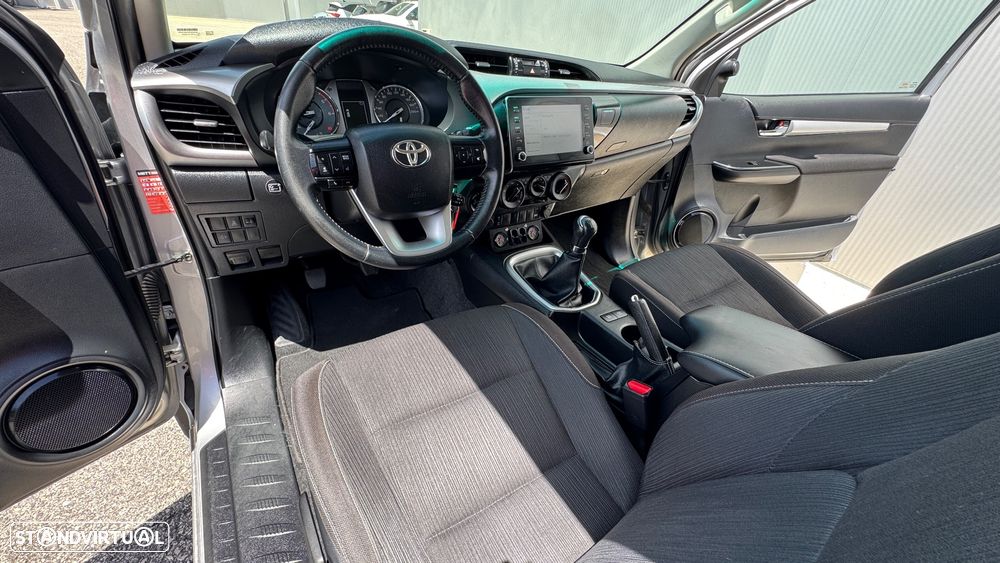 Toyota Hilux 2.4 D-4D 4WD CE Trial - 22