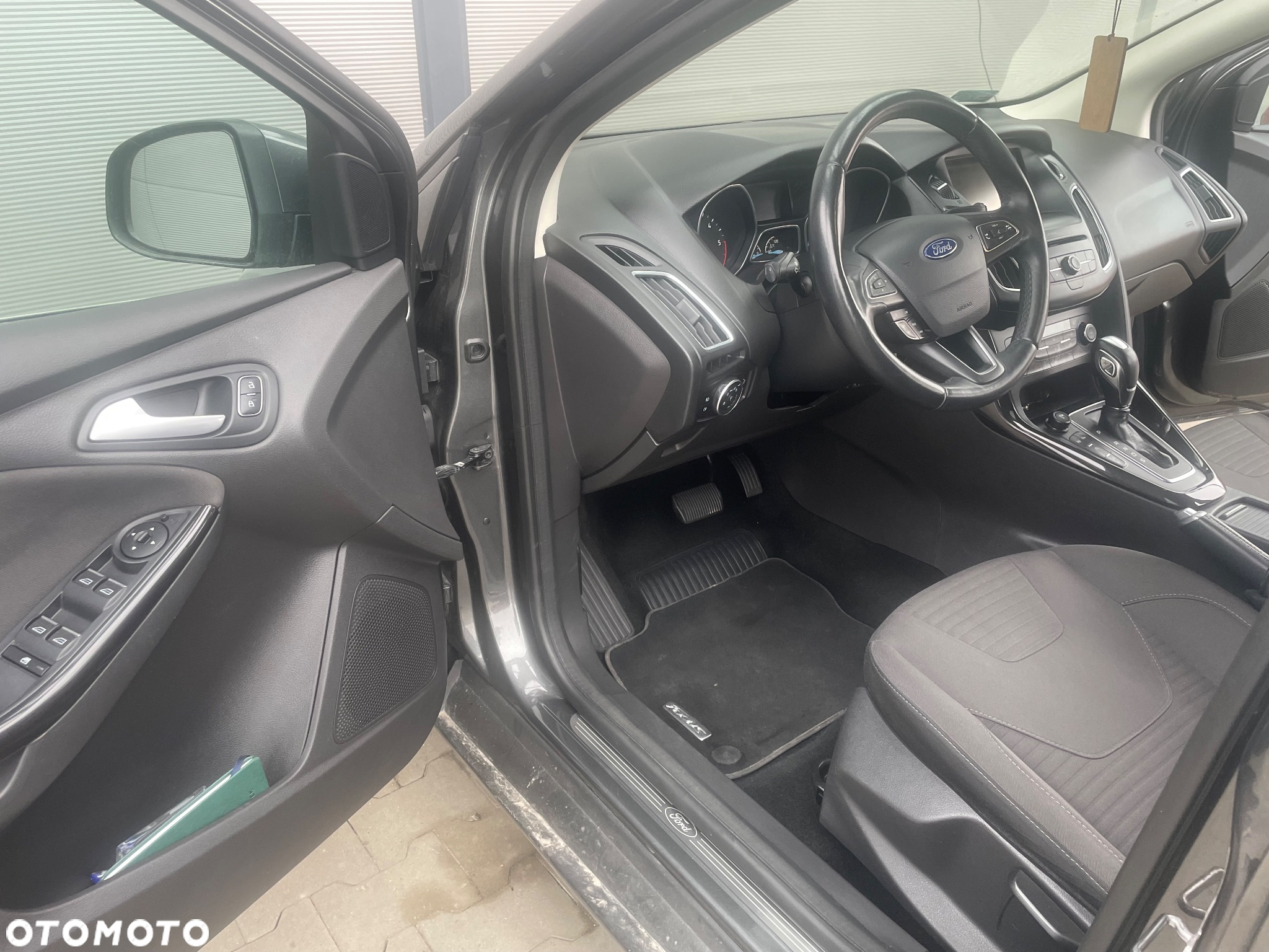Ford Focus 2.0 TDCi DPF Titanium - 6