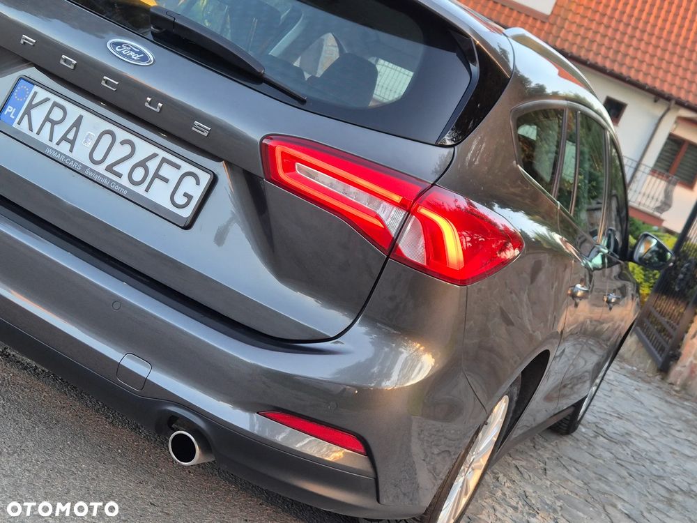 Ford Focus 1.5 EcoBlue Start-Stopp-System TITANIUM DESIGN - 21