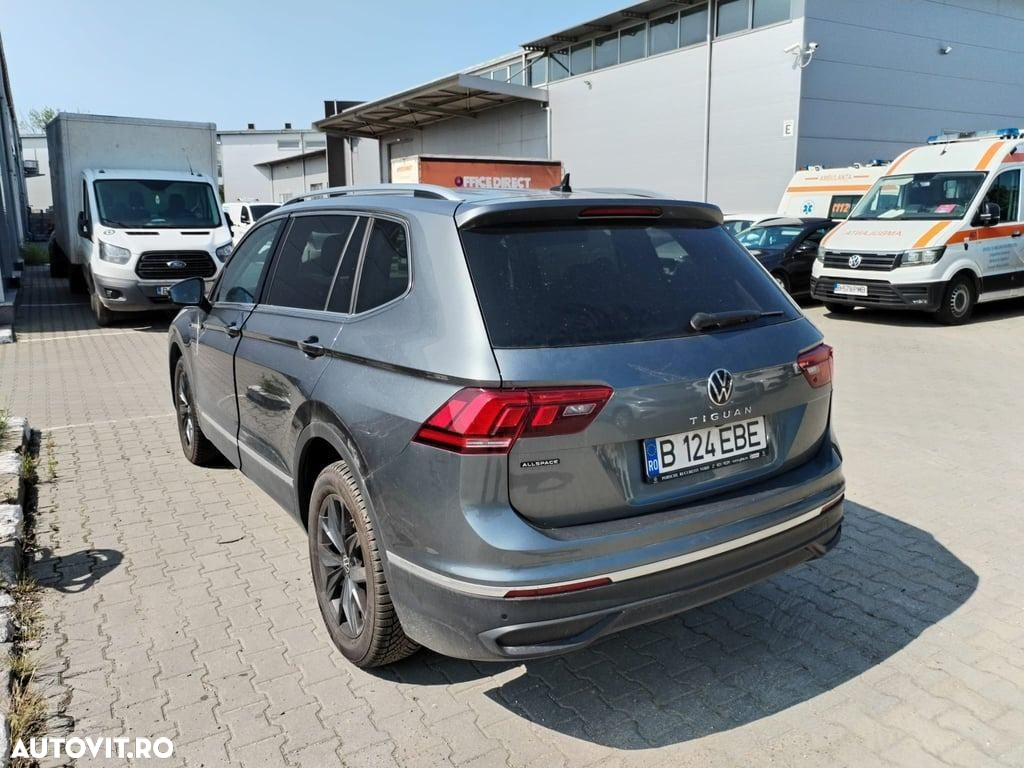 Volkswagen Tiguan - 3