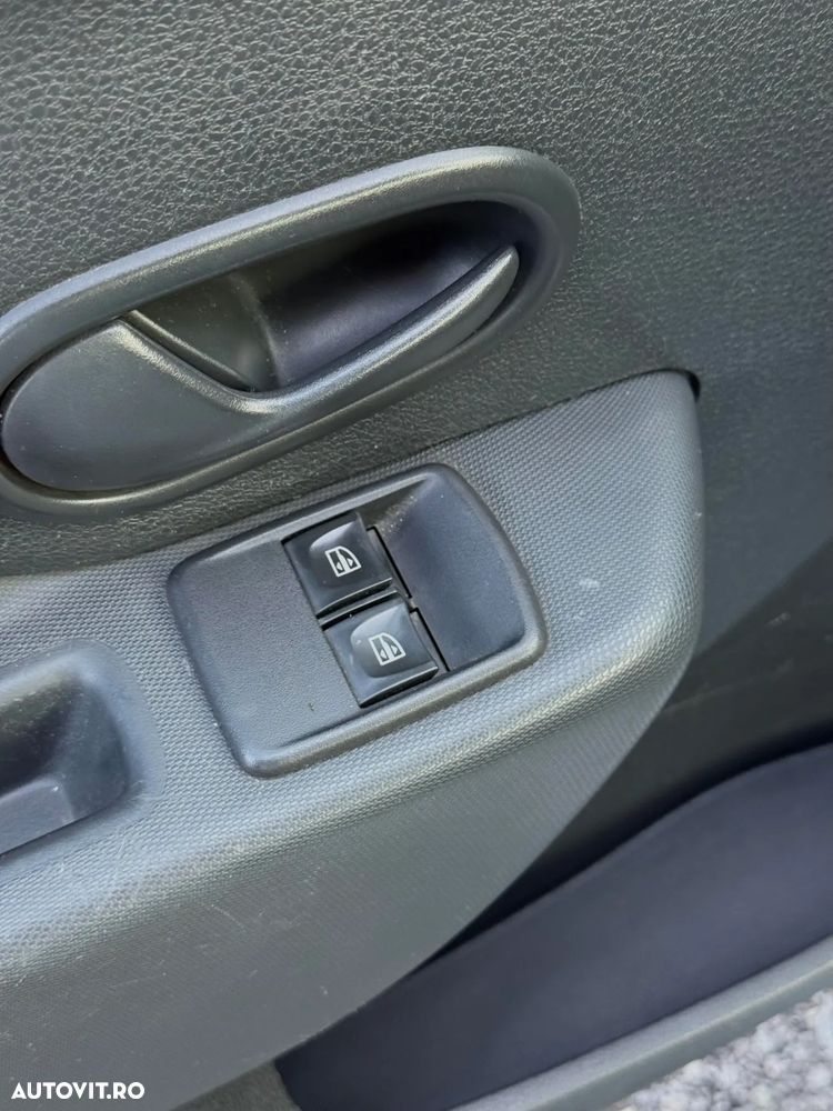 Dacia Logan 1.0 SCe Ambiance - 18