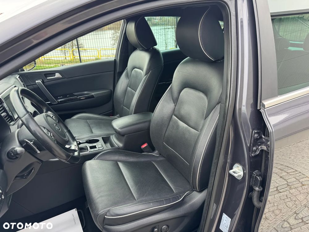 Kia Sportage - 12