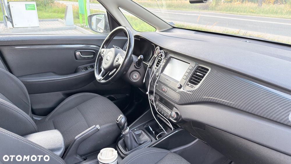 Kia Carens 1.7 CRDi L - 7