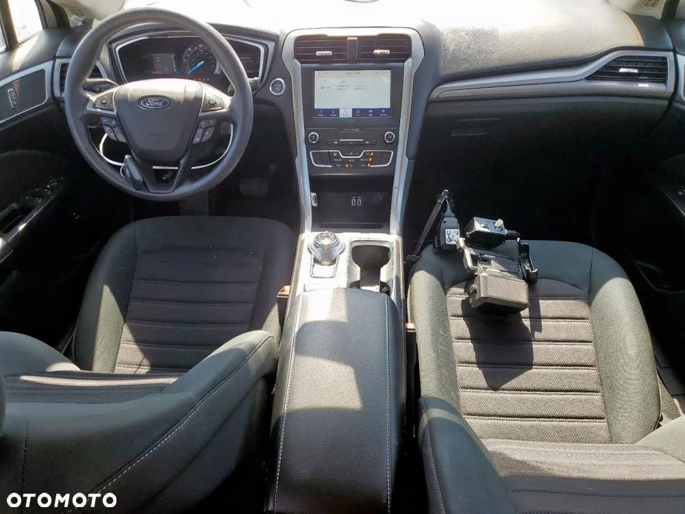 Ford Fusion 2.0 EcoBoost Titanium - 8