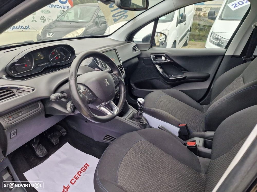 Peugeot 208 1.5 BlueHDi Signature - 7