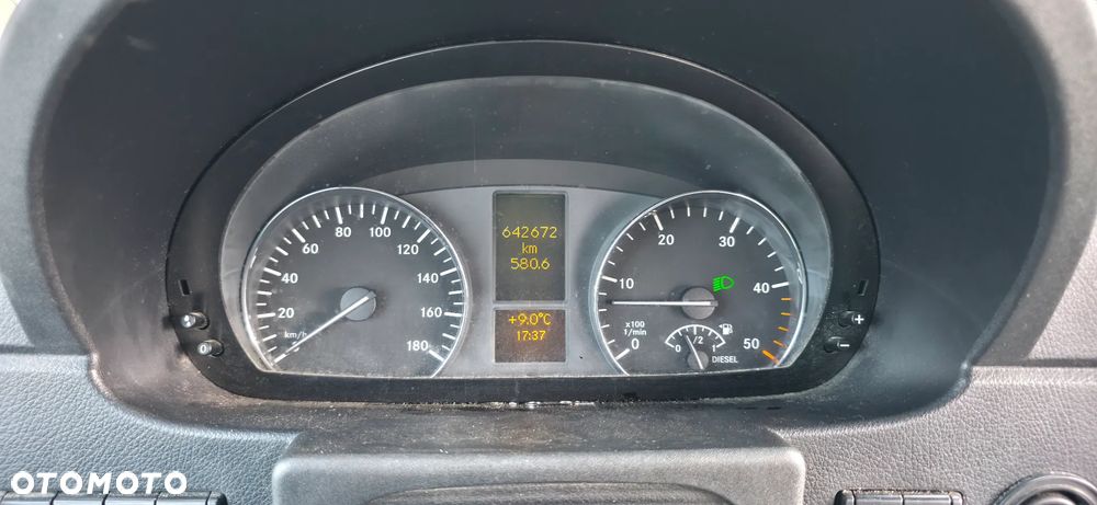 Mercedes-Benz Sprinter 318 CDI L3H2 - 12