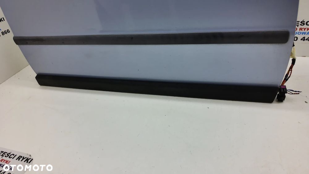 VW Passat B5 Kombi  Sedan  Drzwi Prawe  Przód LL5Y - 14