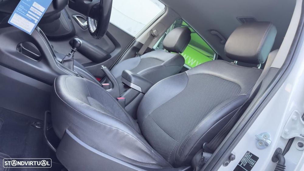 Hyundai ix35 2.0 CRDi 4WD Style - 6