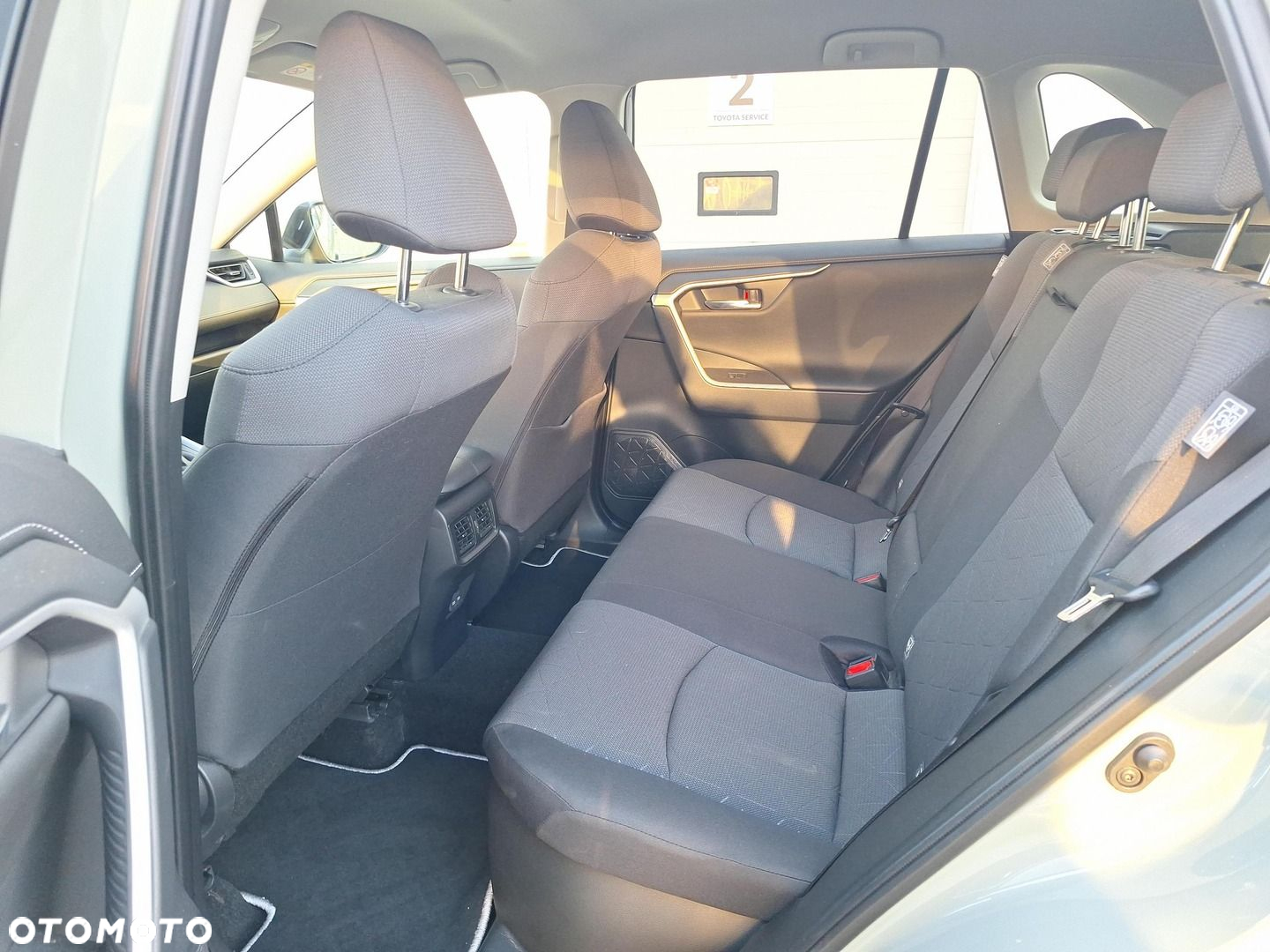 Toyota RAV4 - 14