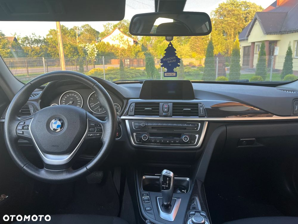 BMW Seria 3 318d Luxury Line - 8
