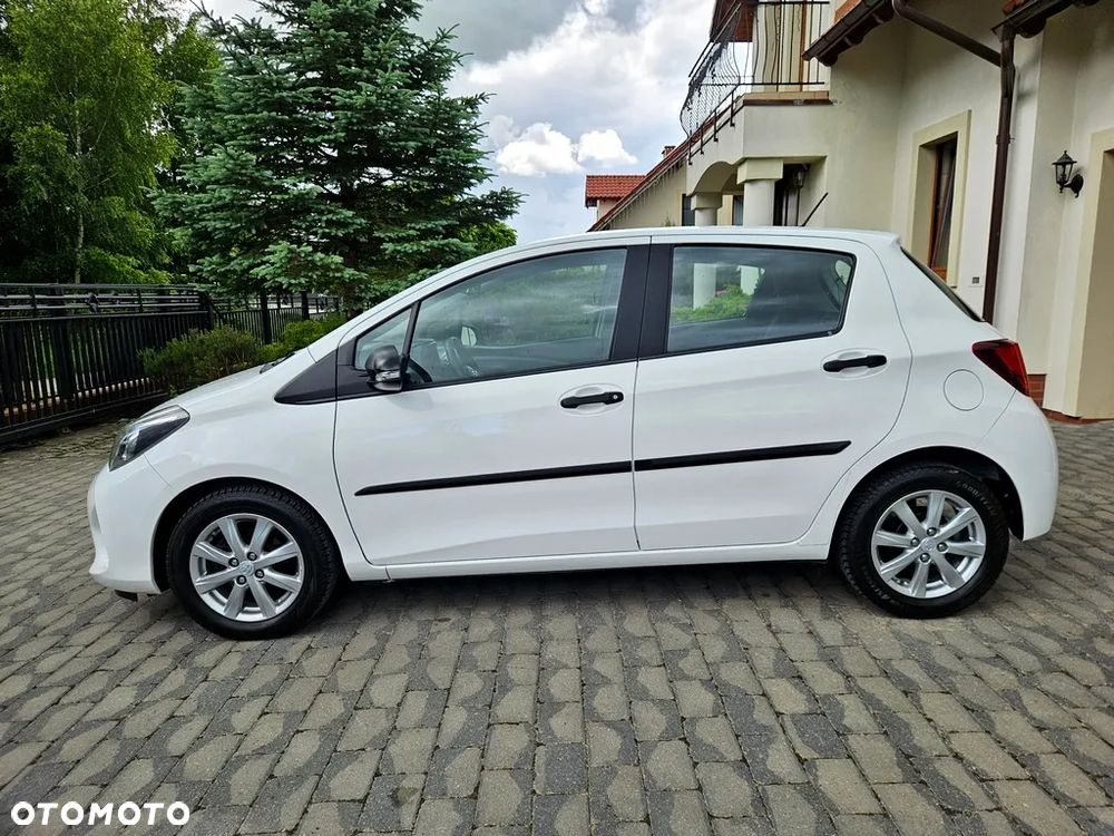 Toyota Yaris - 8