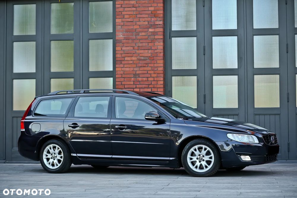 Volvo V70 D4 Geartronic Linje Svart - 4