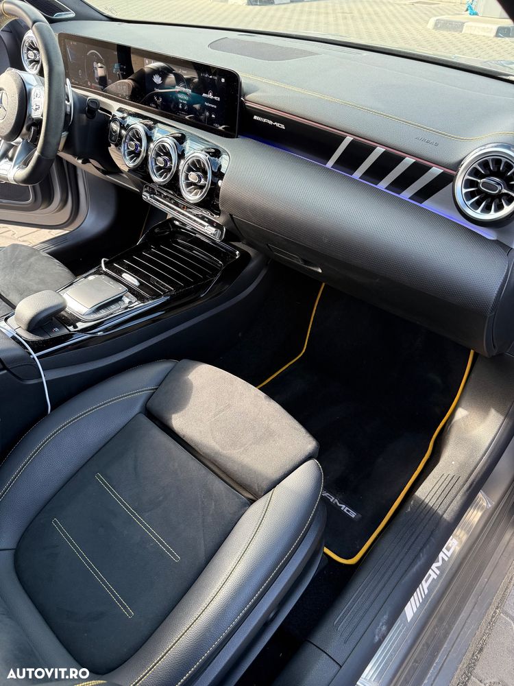 Mercedes-Benz CLA - 22