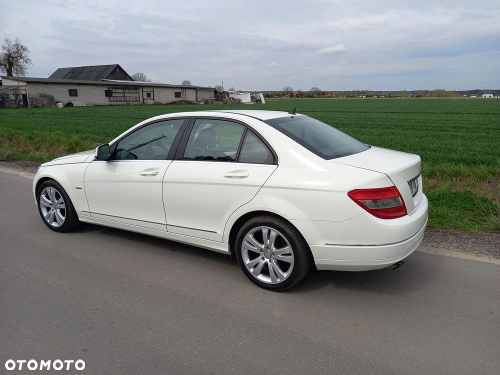 Mercedes-Benz Klasa C 200 CDI DPF Avantgarde - 14