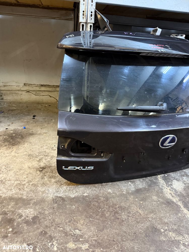Haion complet  LEXUS CT200H an 2011-2017 cu luneta, stergator si ornamente - 2