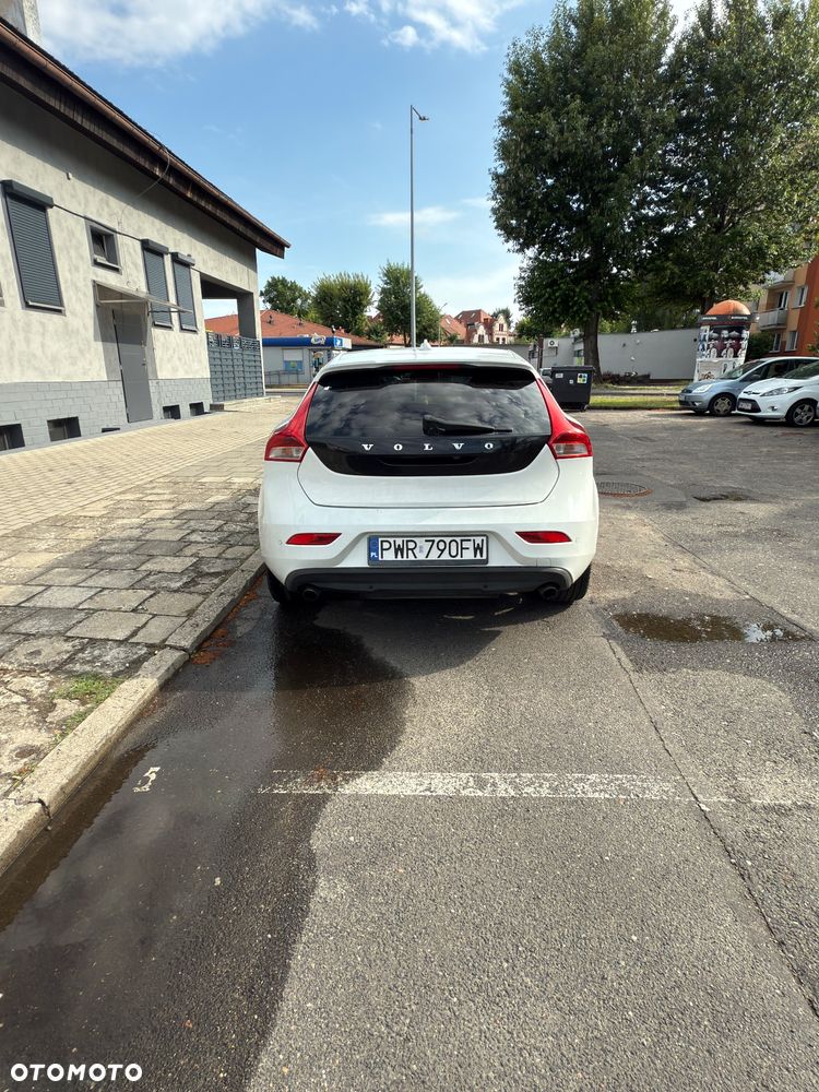 Volvo V40 T3 Summum - 4