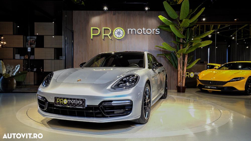Porsche Panamera - 3