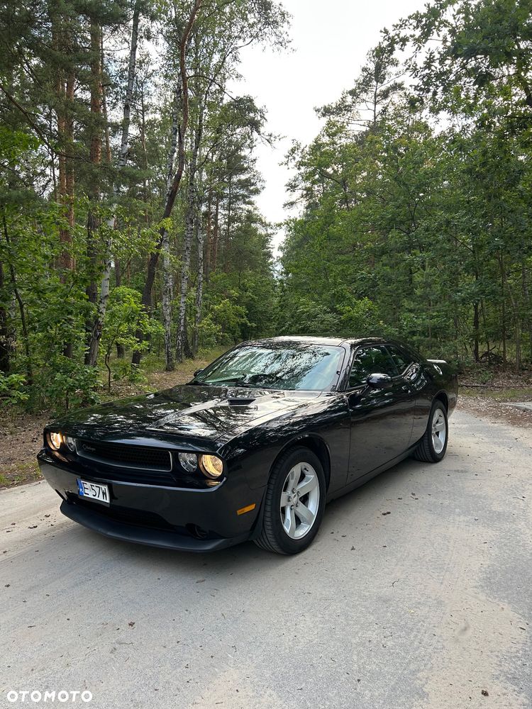Dodge Challenger - 1