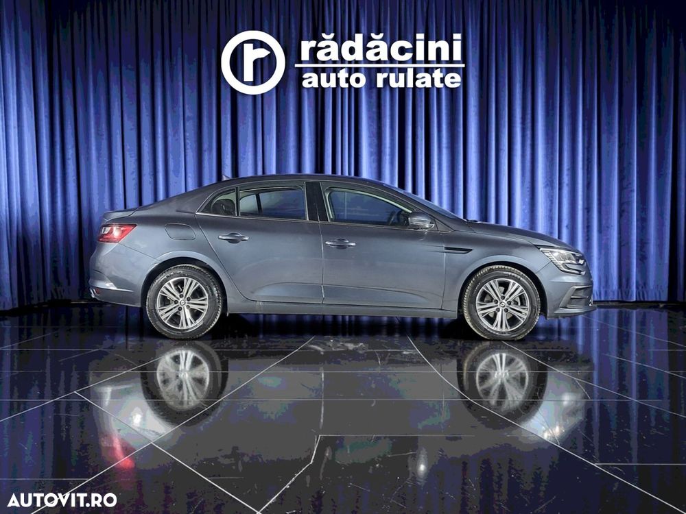 RENAULT Megane 2023 — imagine 5