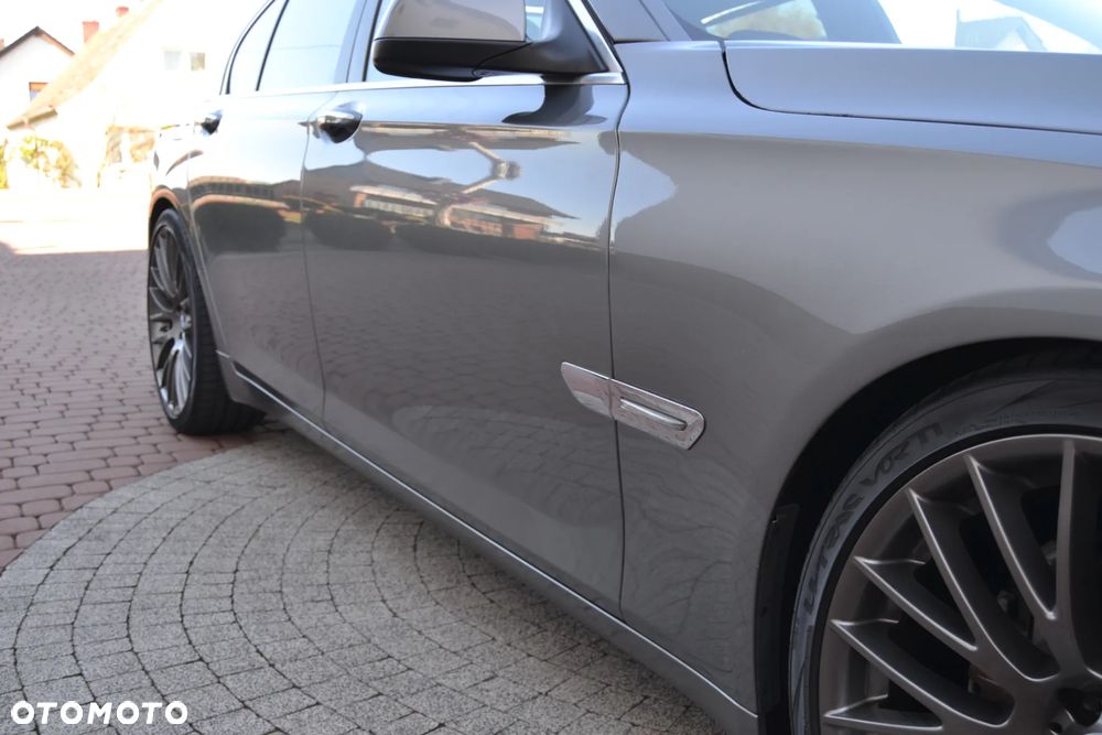 BMW Seria 7 730d - 12