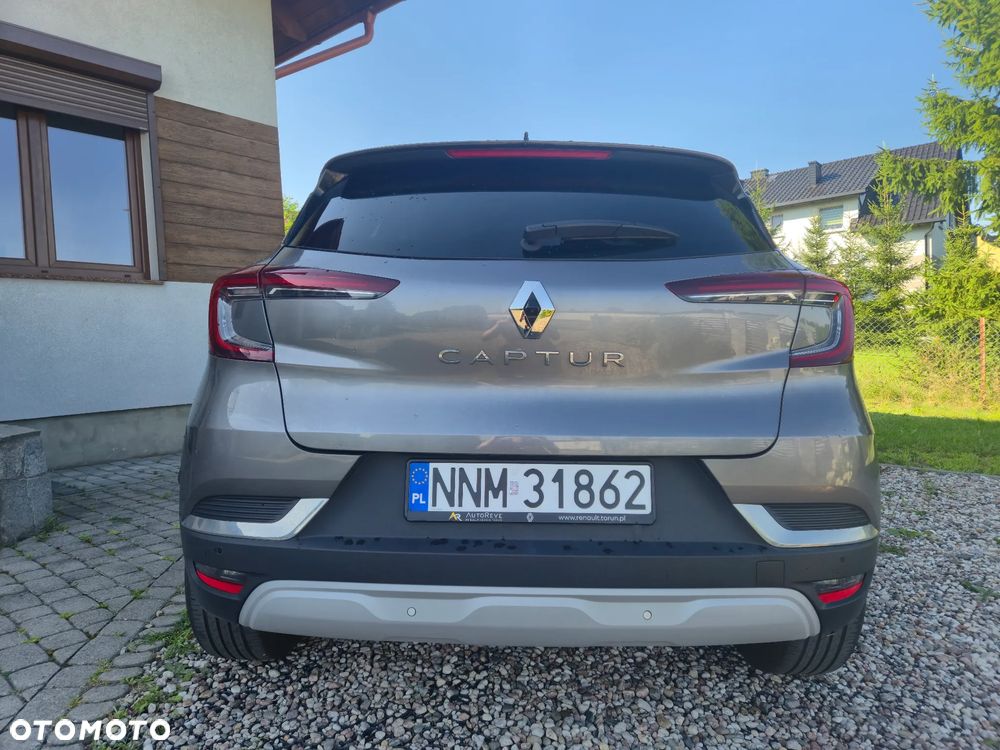 Renault Captur 1.3 TCe mHEV Techno EDC - 4