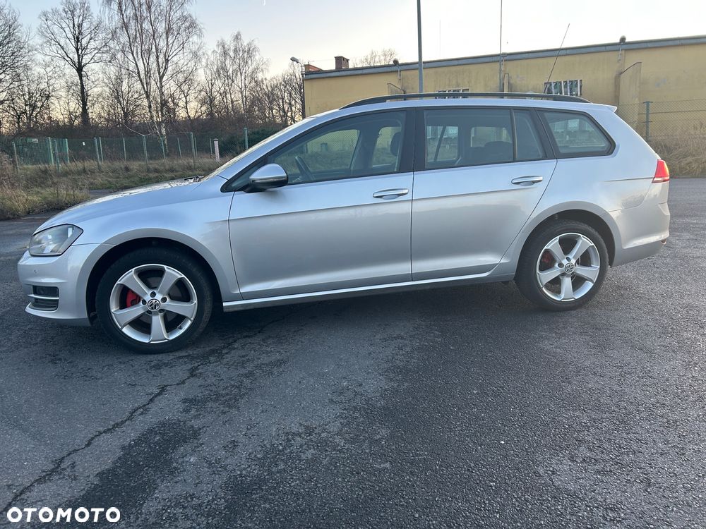 Volkswagen Golf - 34