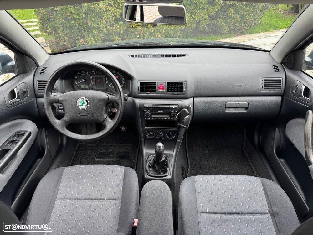 Skoda Octavia 1.4 Ambiente - 6