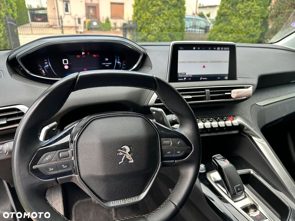 Peugeot 3008 - 16