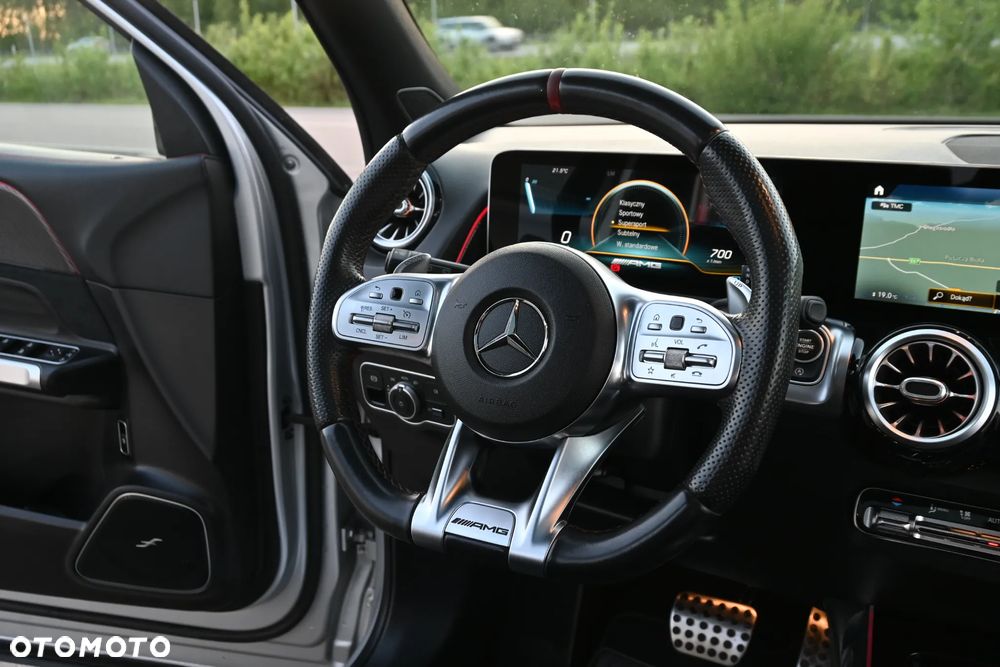 Mercedes-Benz GLB - 35