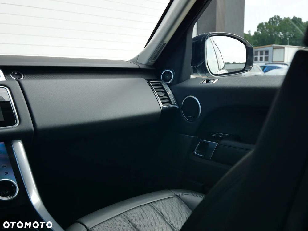 Land Rover Range Rover Sport - 32