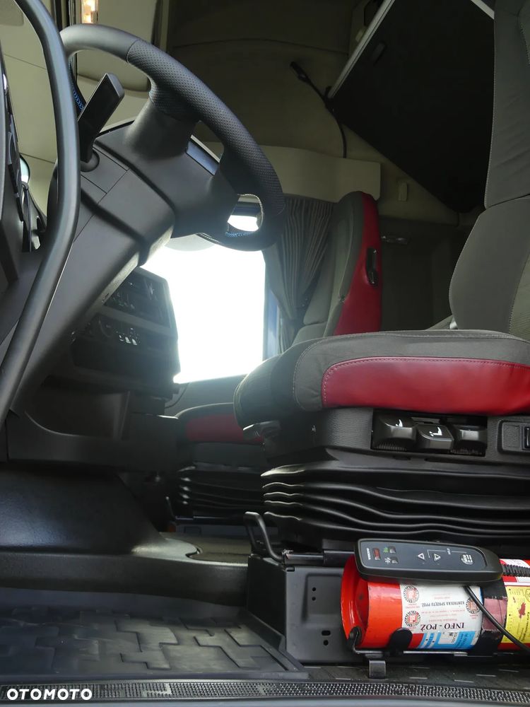 Volvo FH4 460 / EURO 6 / AUTOMAT / STANDARD / - 26