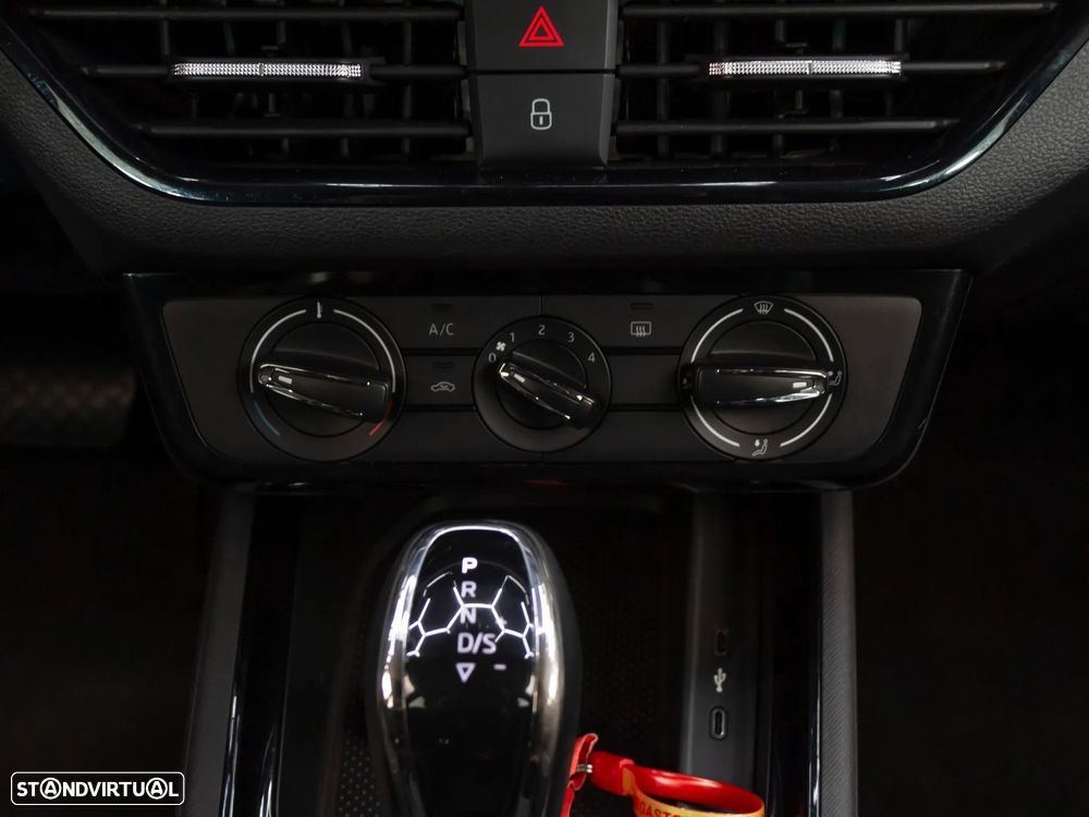 Skoda Kamiq 1.0 TSI Style DSG - 32