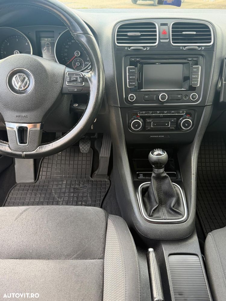 Volkswagen Golf 2.0 TDI DPF Style - 8