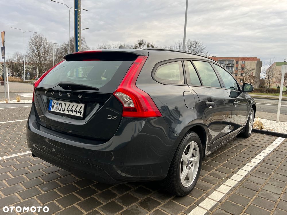 Volvo V60 D3 Momentum Core - 25
