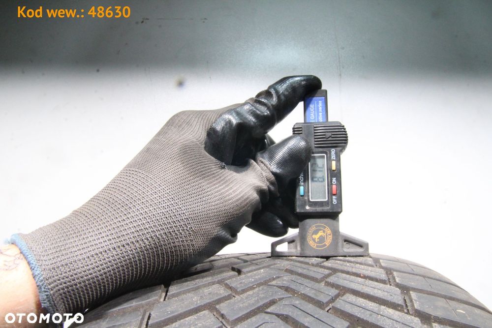 Continental AllSeasonContact - 235/50 R19 - 2