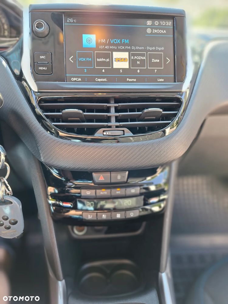Peugeot 2008 BlueHDi 100 Active - 19