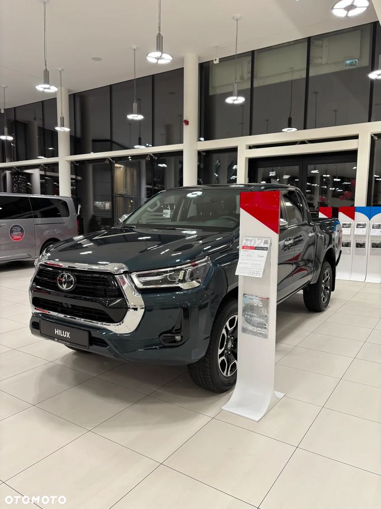 Toyota Hilux - 11