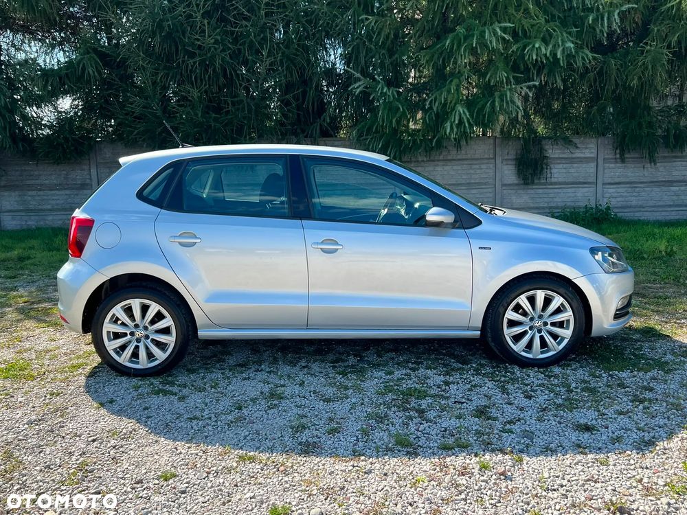 Volkswagen Polo 1.4 TDI Blue Motion Technology Lounge - 32