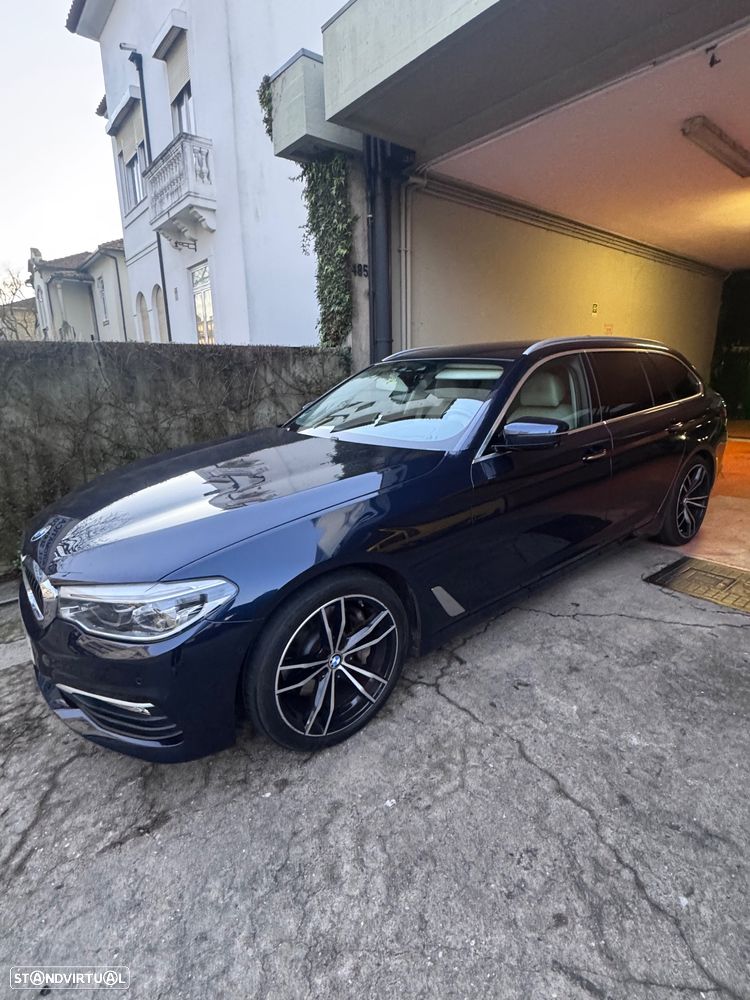 BMW 530 d Line Luxury Auto - 2