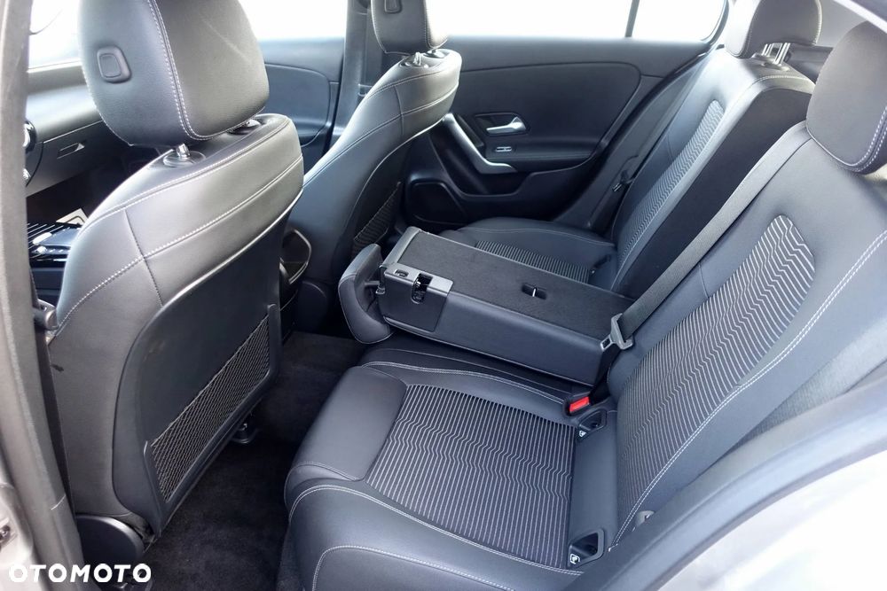 Mercedes-Benz Klasa A 180 d 7G-DCT Progressive - 14