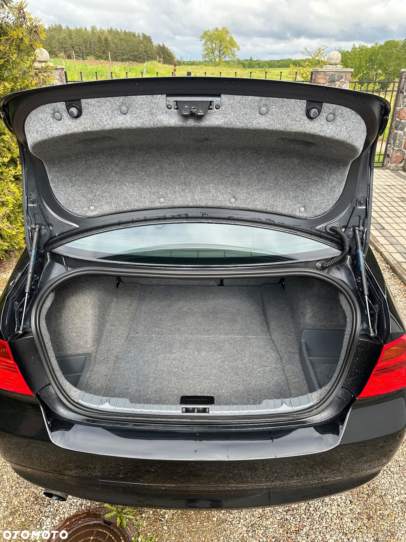 BMW Seria 3 318i - 11