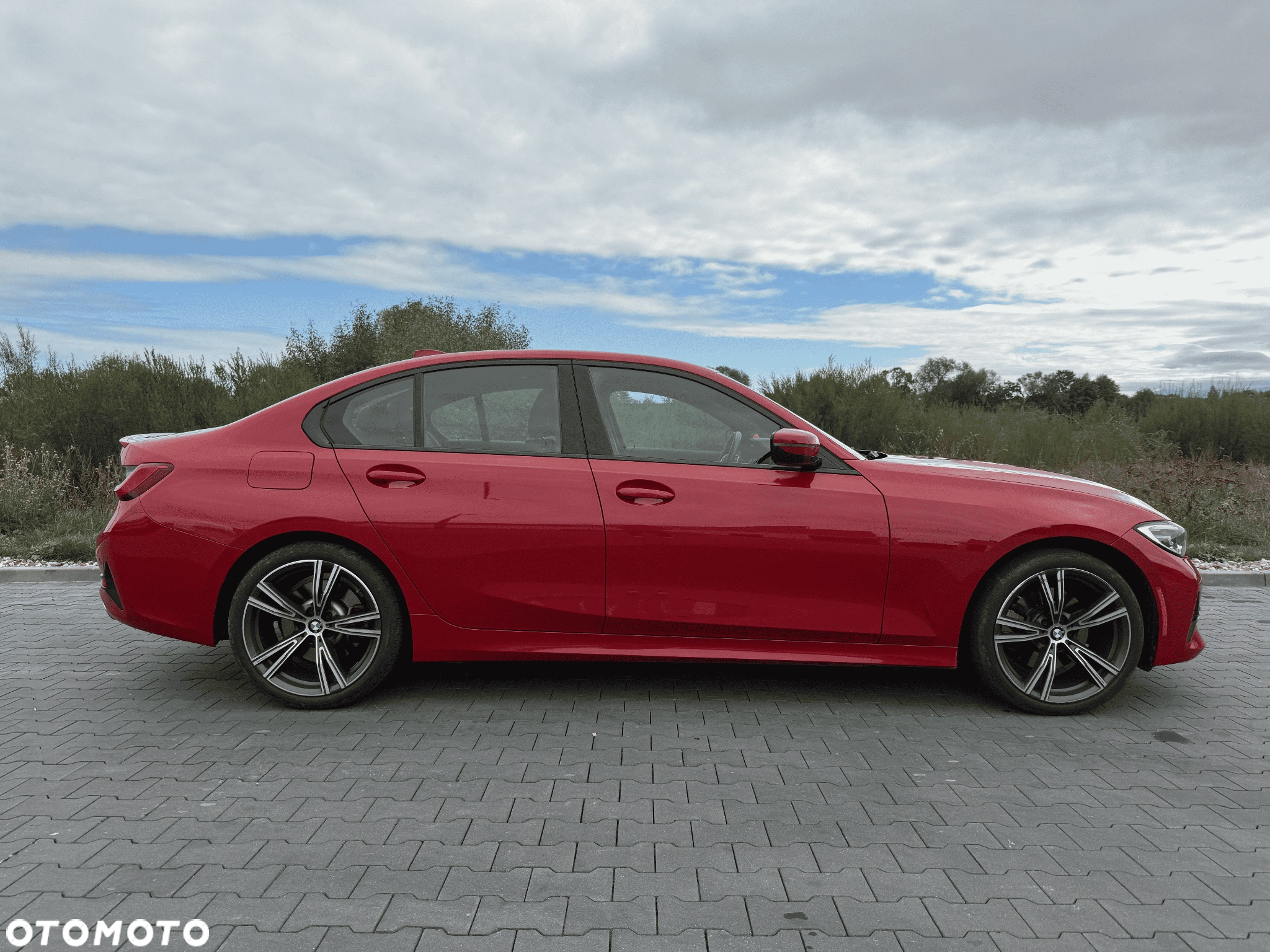 BMW Seria 3 330i Sport Line - 18